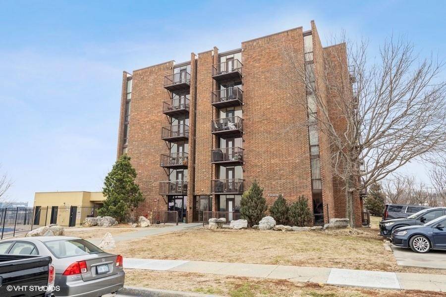 Kansas City, MO 64108,2933 Baltimore AVE #402