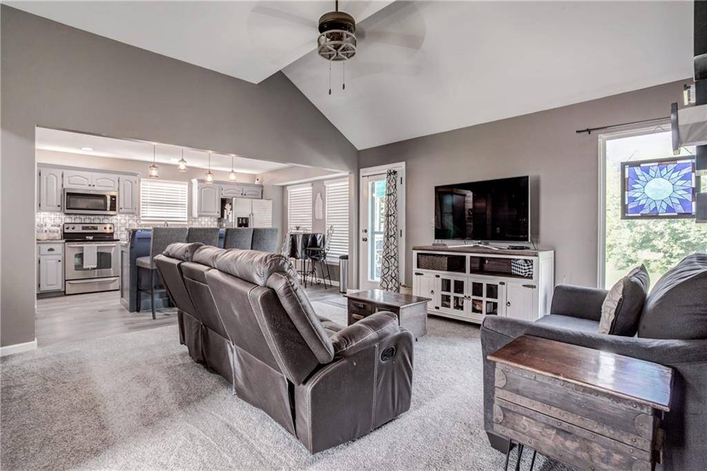 Wellsville, KS 66092,708 W 3rd TER