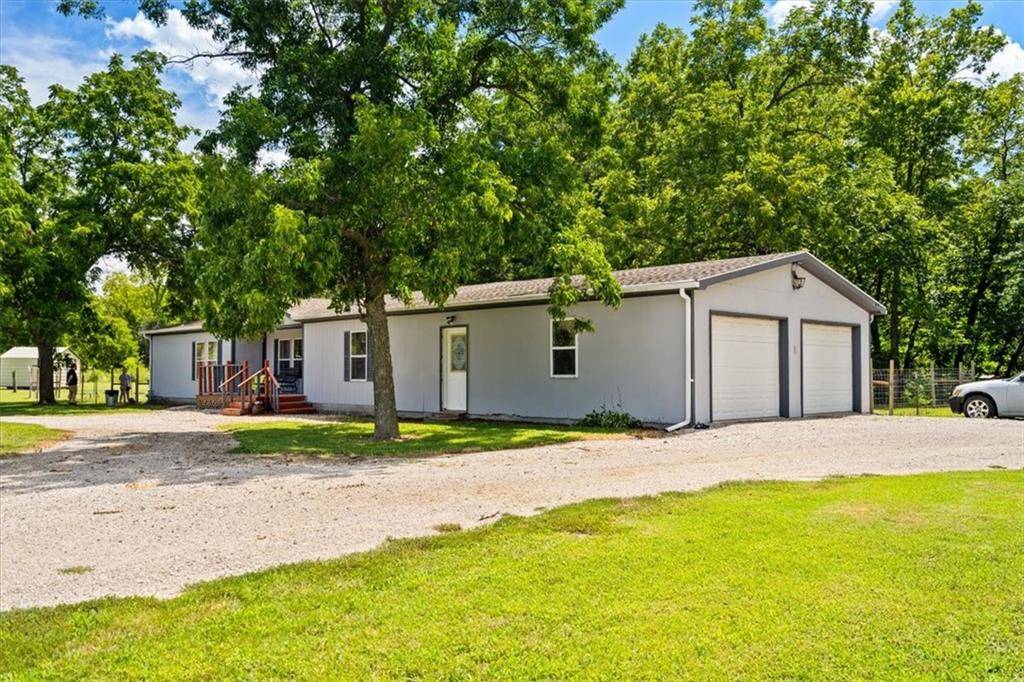 Le Roy, KS 66857,415 1st ST