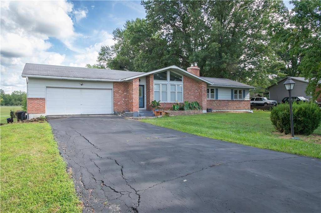 Warrensburg, MO 64093,436 SE 115th RD
