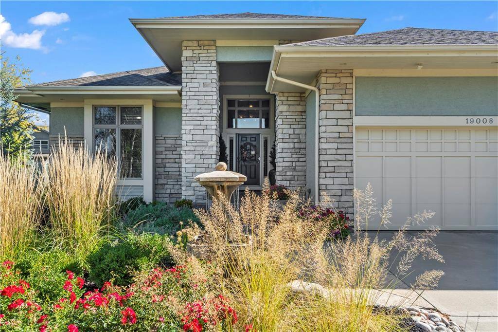Lenexa, KS 66220,19008 W 99th TER
