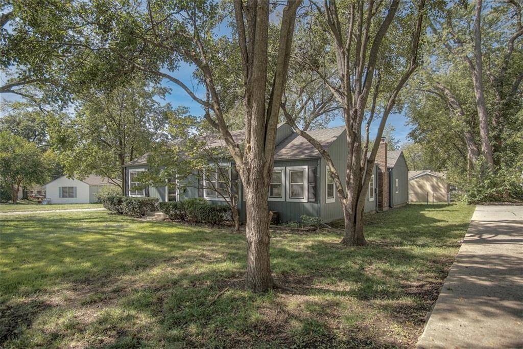 Overland Park, KS 66204,8238 Goodman ST