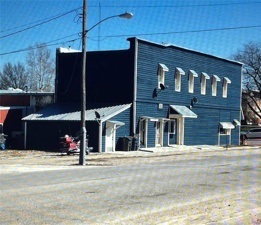 Oskaloosa, KS 66066,324 W Washington ST