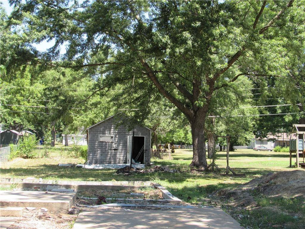 Sedalia, MO 65301,1407 E 6th ST