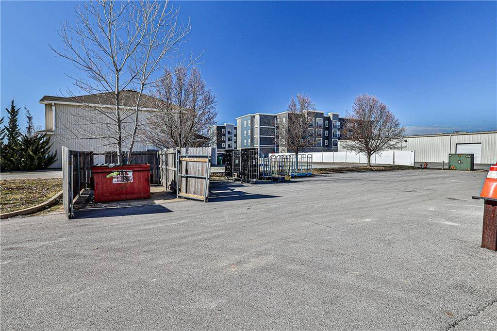 Grain Valley, MO 64029,105 Rock Creek LN