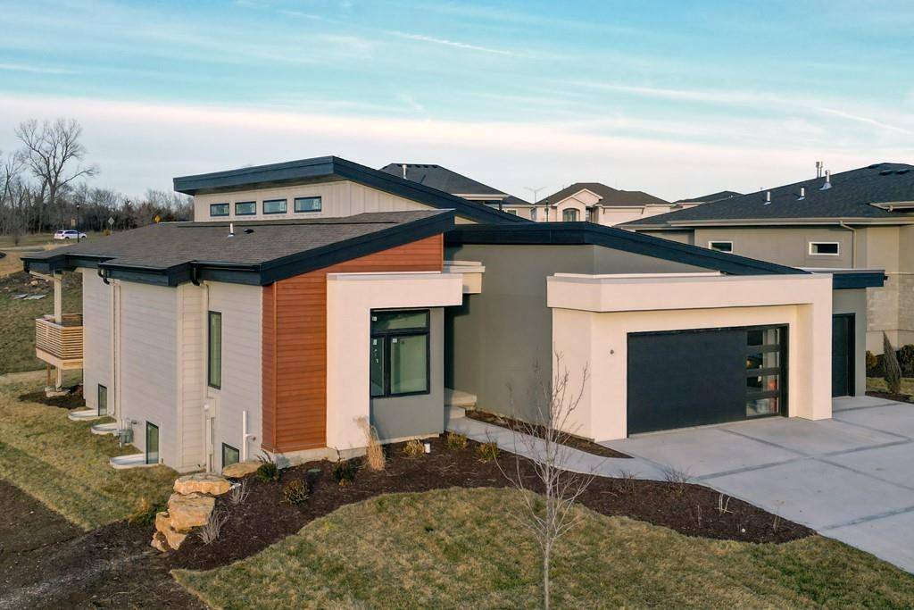 Olathe, KS 66061,25064 W 112th ST