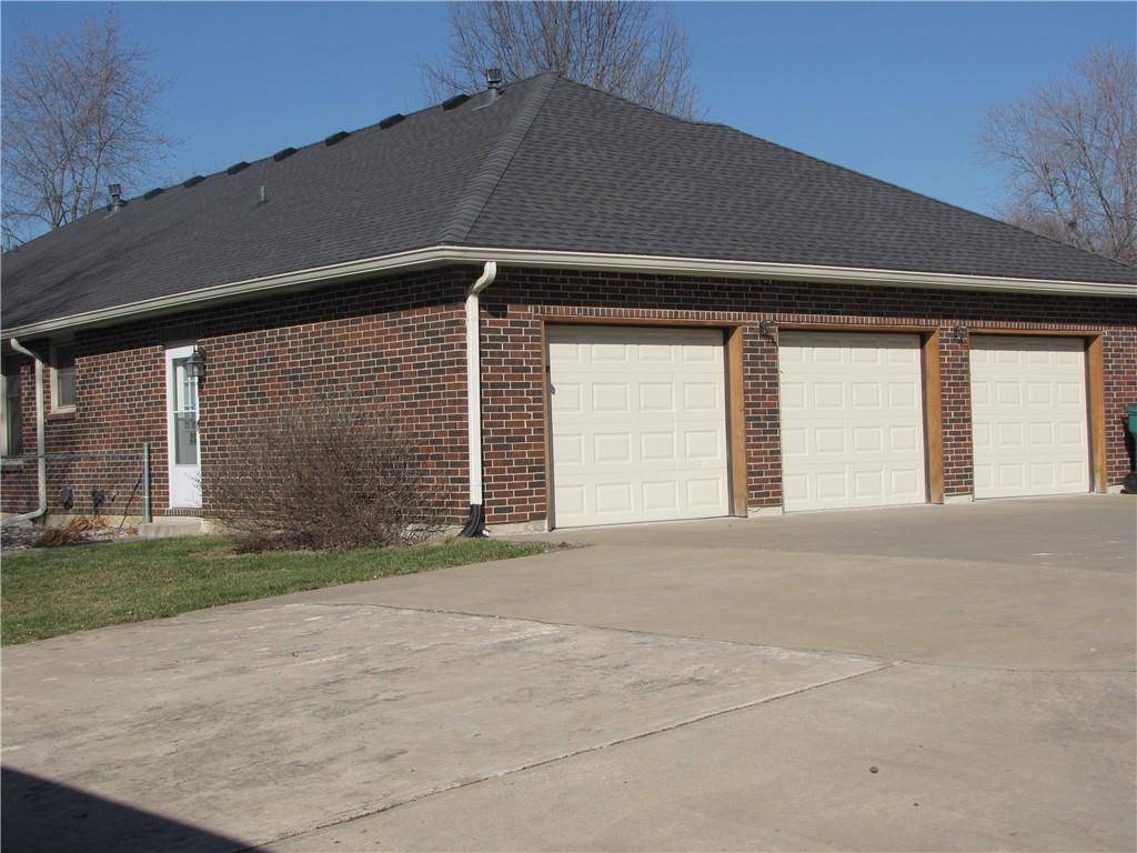Drexel, MO 64742,950 Holmes RD