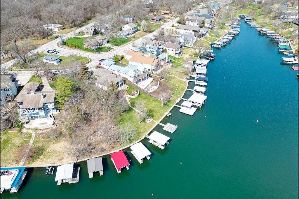 Lake Lotawana, MO 64086,3 E ST