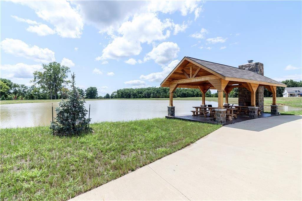 Warrensburg, MO 64093,8 SW 160th RD