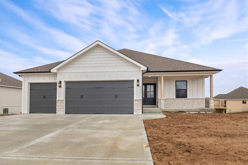 Smithville, MO 64089,708 Apache CT