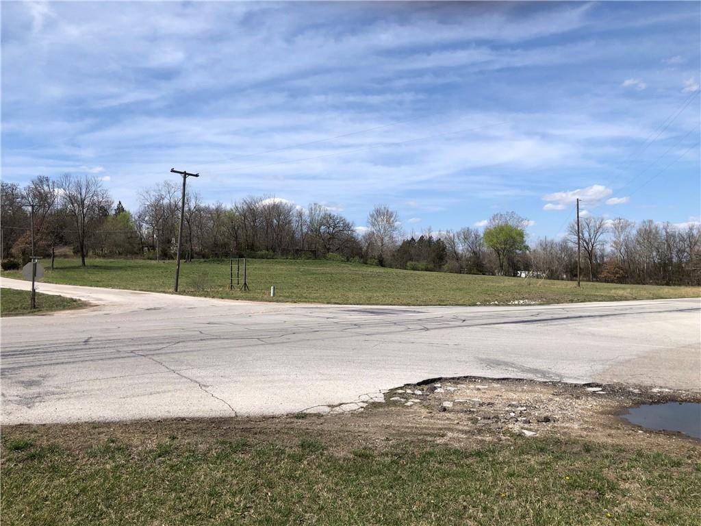 Warsaw, MO 65355,West Dam Access RD