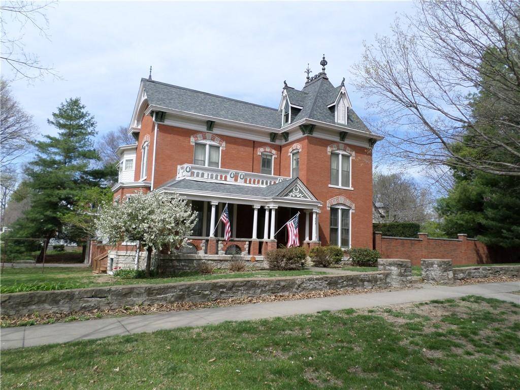 Atchison, KS 66002,805 N 4 ST