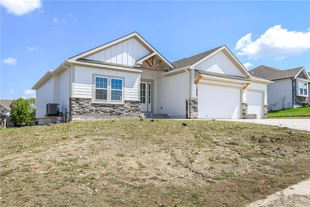 Lee's Summit, MO 64082,1836 SW Sage Canyon RD