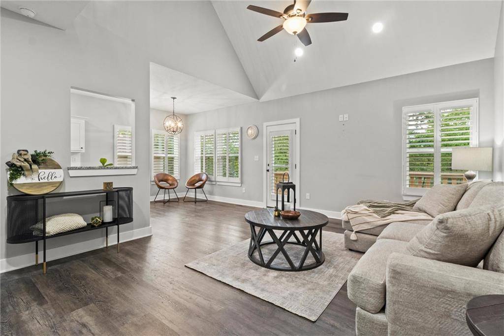 Warrensburg, MO 64093,7 SE 230 RD