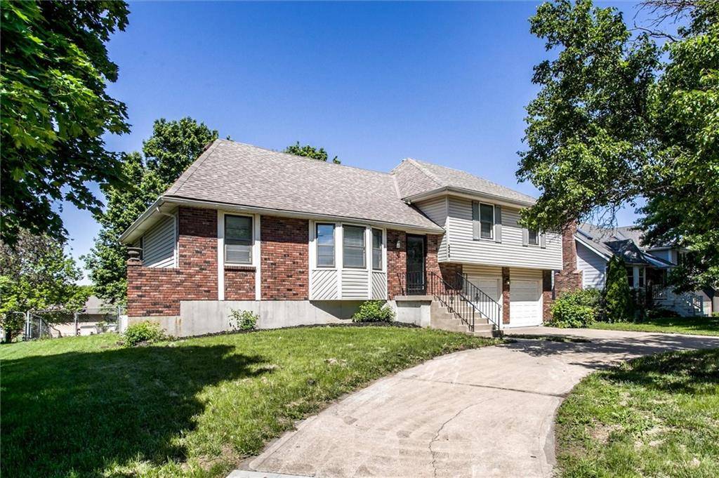 Raymore, MO 64083,226 Johnston Pkwy