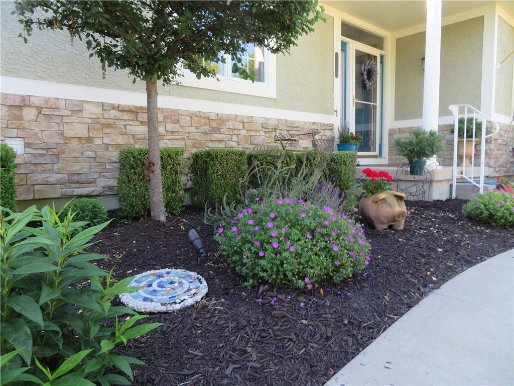 Paola, KS 66071,29419 Palmer DR