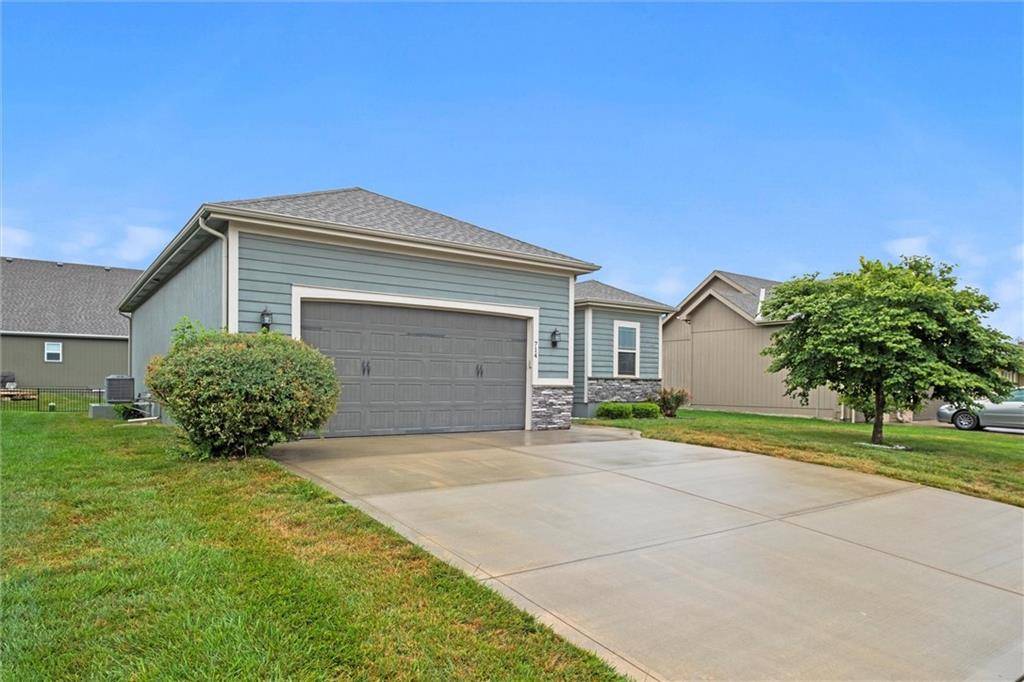 Raymore, MO 64083,714 Gamma Grass PL