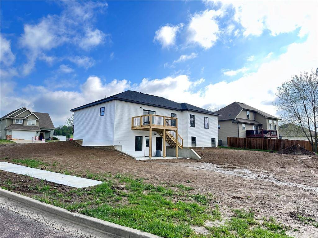 Knob Noster, MO 65336,105 Marsh CT