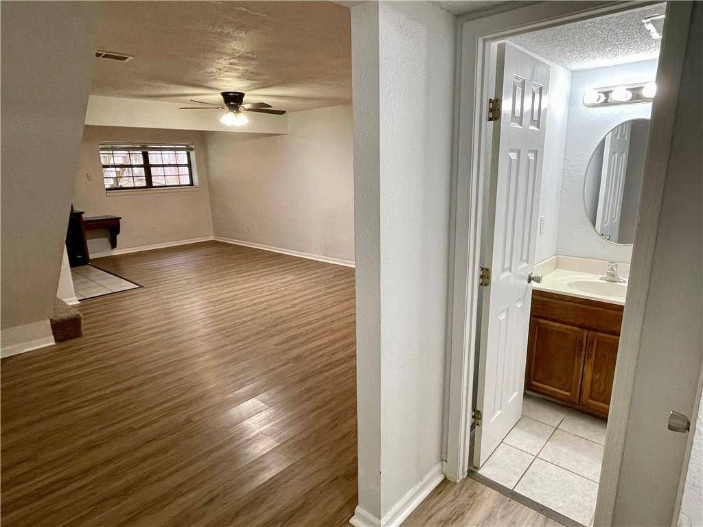 Warrensburg, MO 64093,1103 Pine CT #C