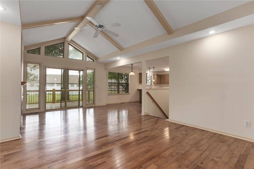 Blue Springs, MO 64015,2513 SW Richwood CIR