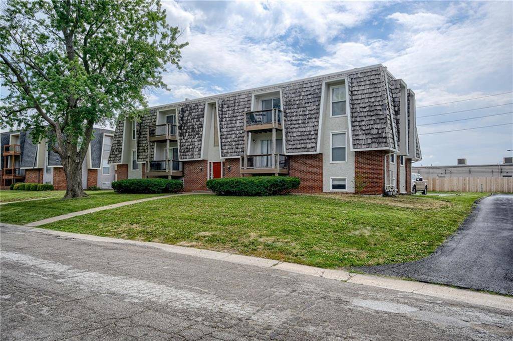 Blue Springs, MO 64014,1311 NW 6th TER