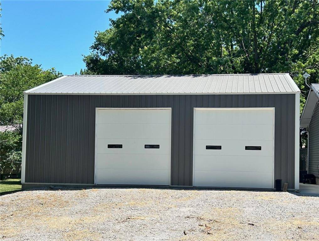 Oswego, KS 67356,14 N Oregon ST
