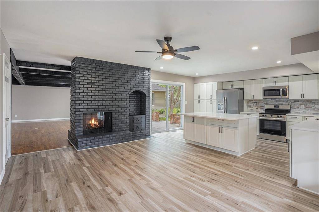 Overland Park, KS 66212,8641 Broadmoor ST