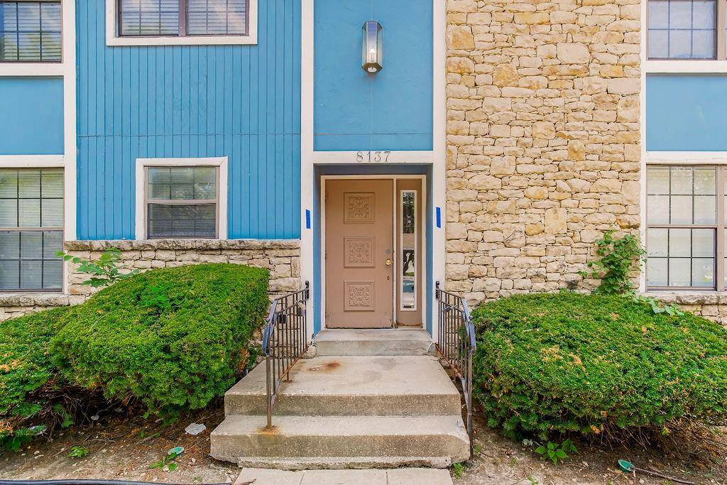 Kansas City, MO 64131,8137 Holmes RD #102