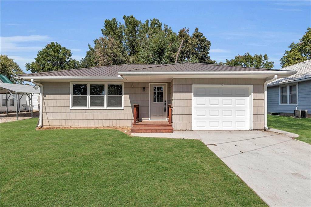 Carrollton, MO 64633,512 W 6th ST
