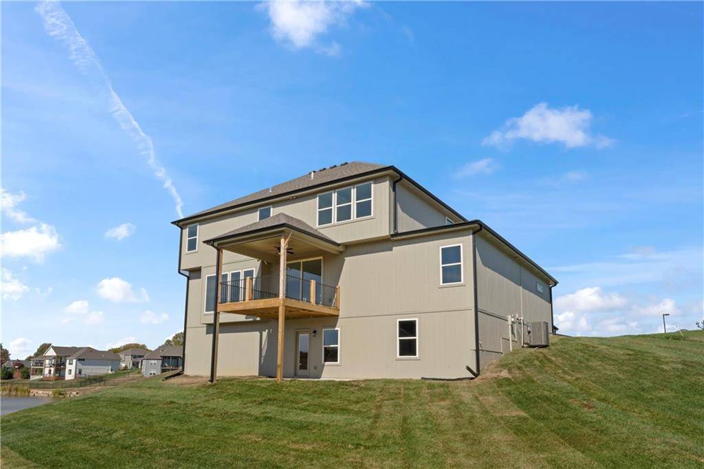 Parkville, MO 64152,7075 NW Magnus CT