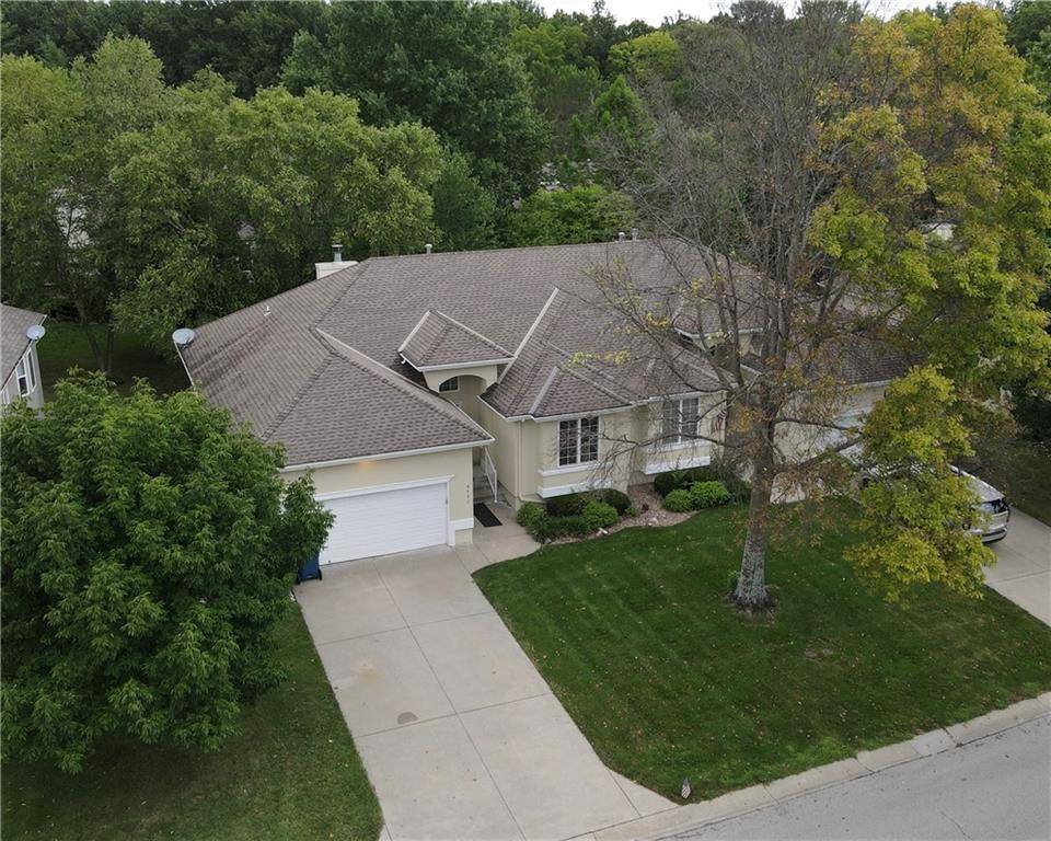 Independence, MO 64055,4427 S Davidson DR