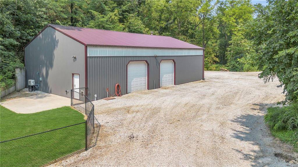 Dearborn, MO 64439,23520 INTERURBAN RD