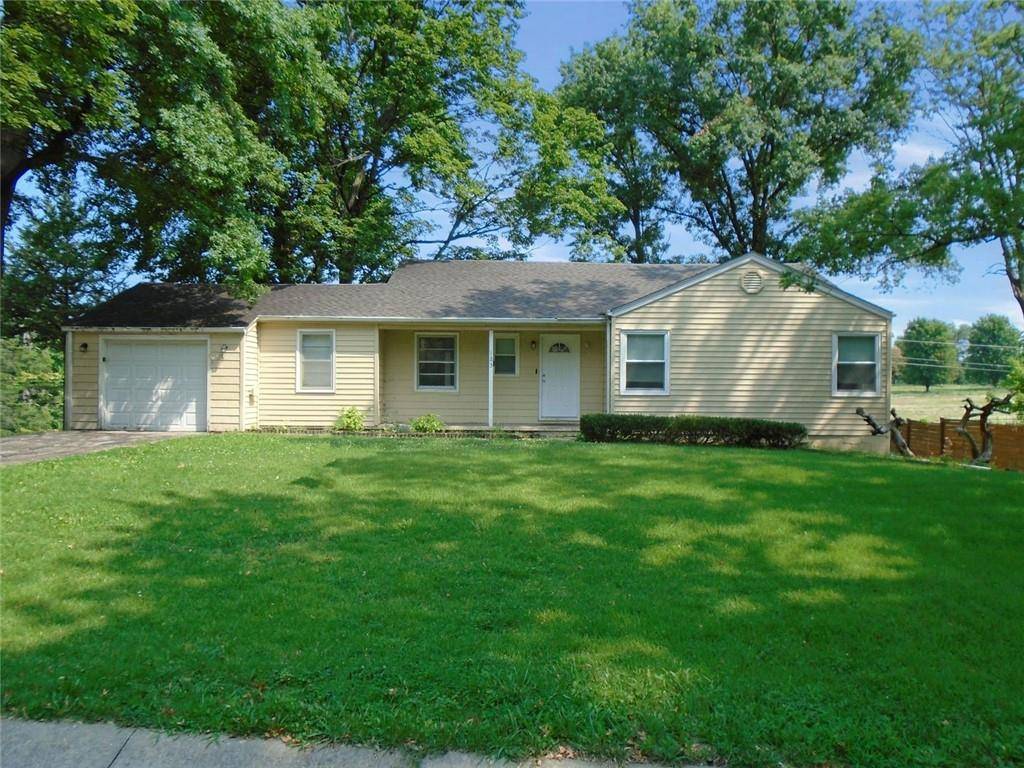 Lansing, KS 66043,123 Woodland RD