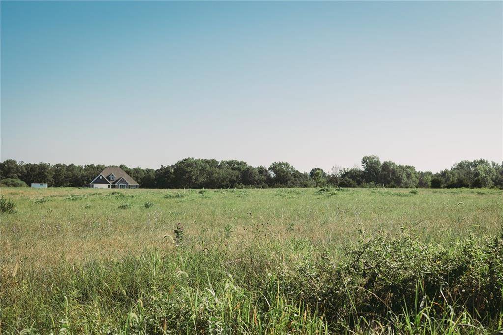 Knob Noster, MO 65336,815 SE 600th RD