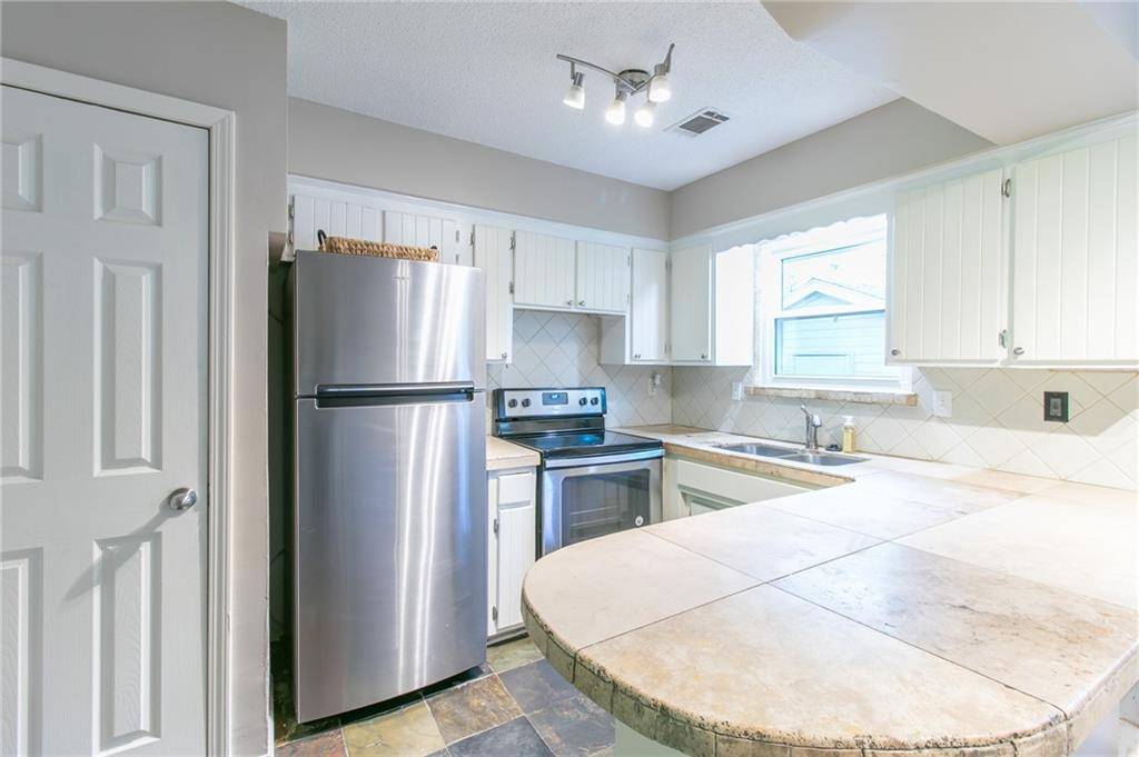Greenwood, MO 64034,206 7th AVE
