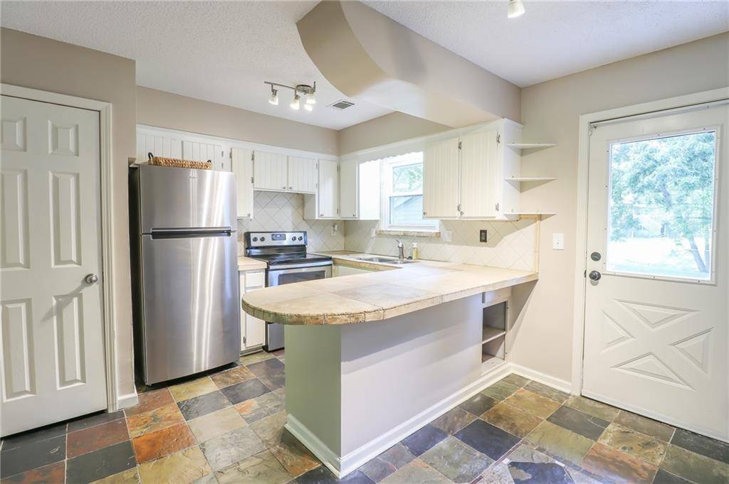 Greenwood, MO 64034,206 7th AVE