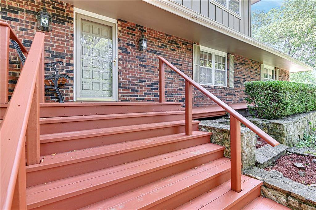 Olathe, KS 66061,1000 S Lakeshore DR