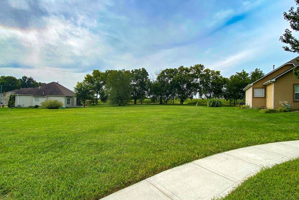 Raymore, MO 64083,303 Crestview CT