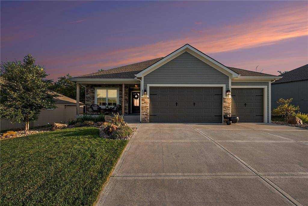 Smithville, MO 64089,710 Apache CT