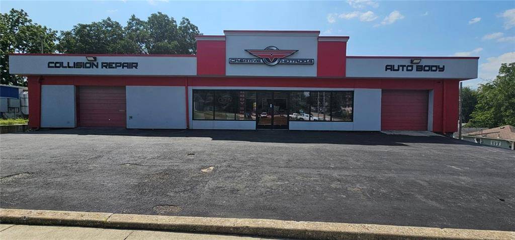 Independence, MO 64055,801 E 23rd ST
