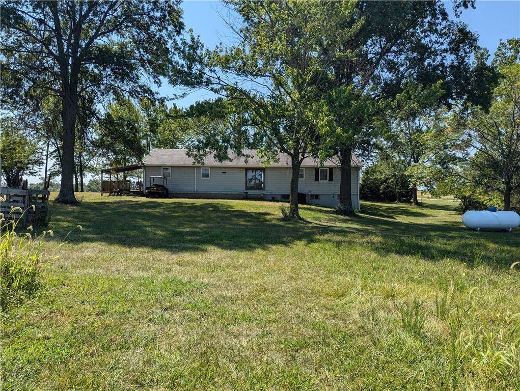 Warrensburg, MO 64093,157 NE 500 RD