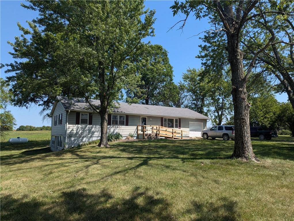 Warrensburg, MO 64093,157 NE 500 RD