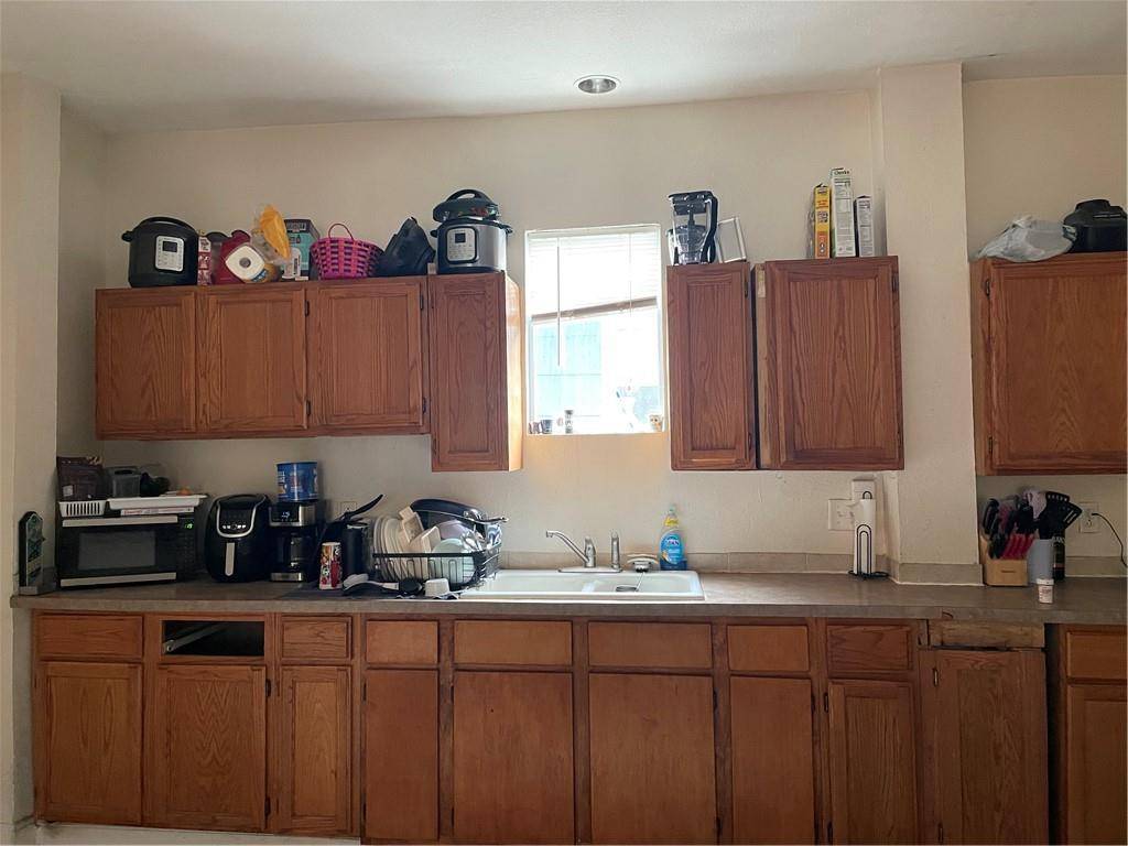 Kansas City, MO 64124,402 Kensington AVE