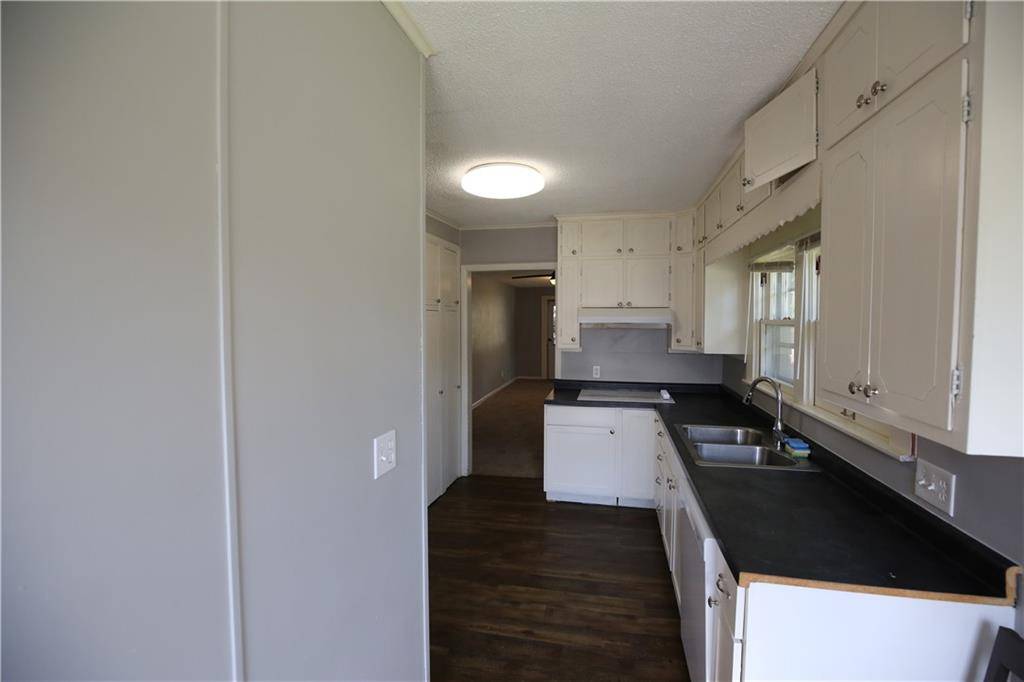 Pittsburg, KS 66762,1701 S Olive ST