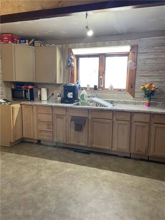 Skidmore, MO 64487,309 West Oak ST