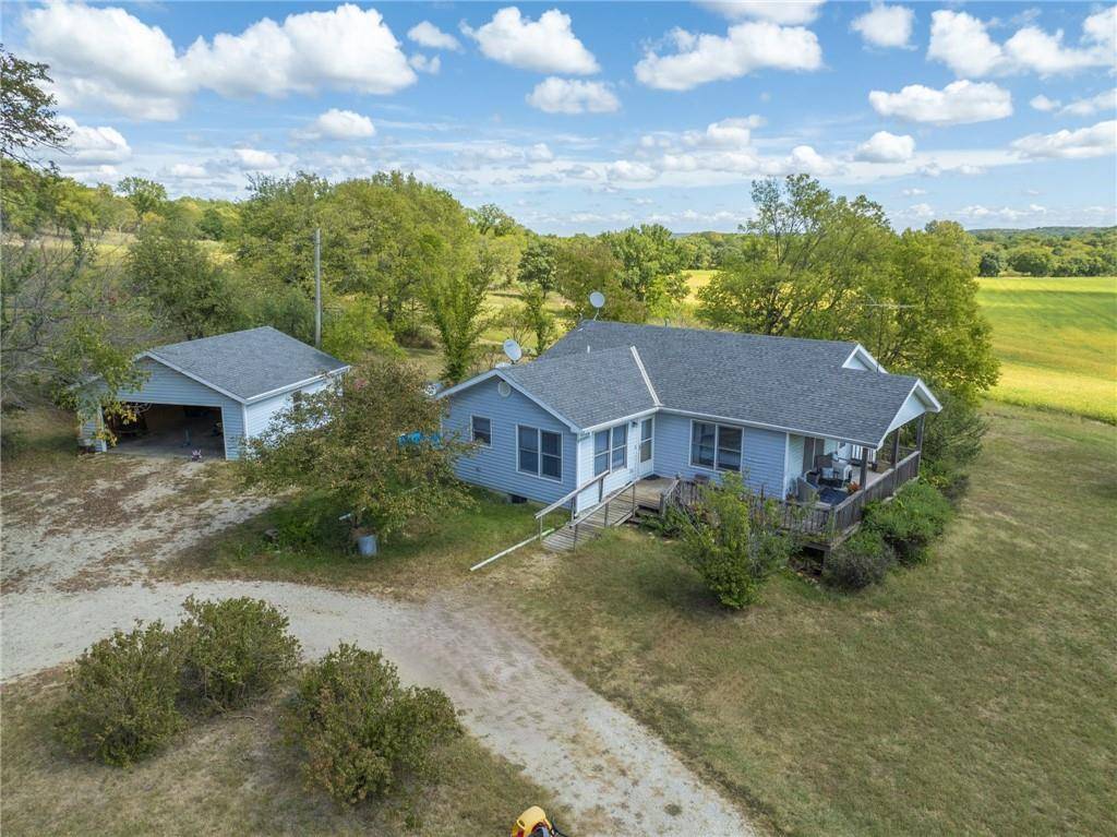 Lawrence, KS 66047,878 E 750th RD