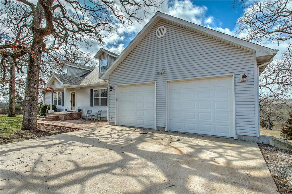 Warsaw, MO 65355,29124 Bobcat DR