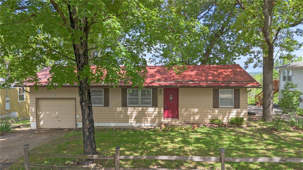 Warsaw, MO 65355,31668 Highline DR