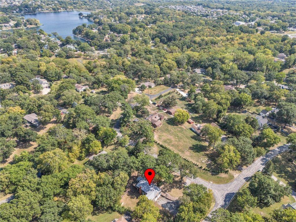 Platte Woods, MO 64151,5900 NW Redhaw LN