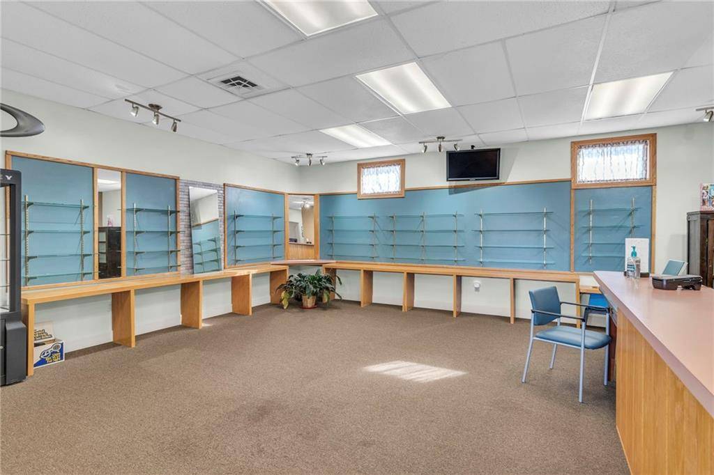 Richmond, MO 64085,217 S College ST